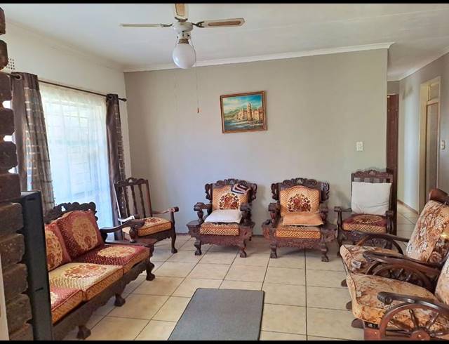3 BEDROOM HOUSE FOR SALE IN RHODESFIELD